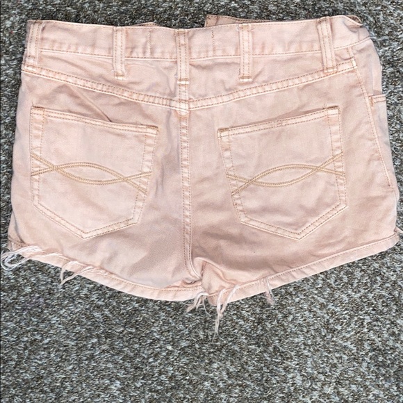 Abercrombie & Fitch Peach Jean Shorts - Picture 3 of 3